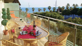 ALEXANDRA´s BEACH-PORT, Badalona